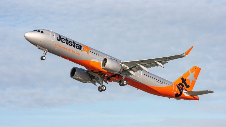 Jetstar își cere scuze față de pasagerii blocați în Bali. Le-a oferit cazare gratuită