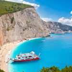 Atenție, moldoveni! Smartwatch-ul vă poate lăsa fără permis în vacanța din Grecia