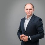 Ion Ceban cere explicații de la Guvern după apariția cozilor la benzinării: „Oamenii trebuie să cunoască situația”