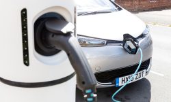 Vehiculele electrice câștigă teren! Din 2035, în UE nu se vor mai vinde mașini cu motoare pe benzină sau motorină