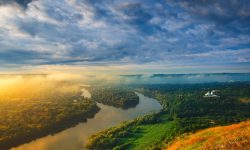 (FOTO) Peisaje colorate și timp frumos! Cinci locuri din Moldova pe care să le vizitezi în acest weekend