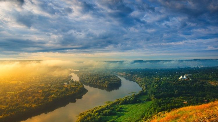 (FOTO) Peisaje colorate și timp frumos! Cinci locuri din Moldova pe care să le vizitezi în acest weekend