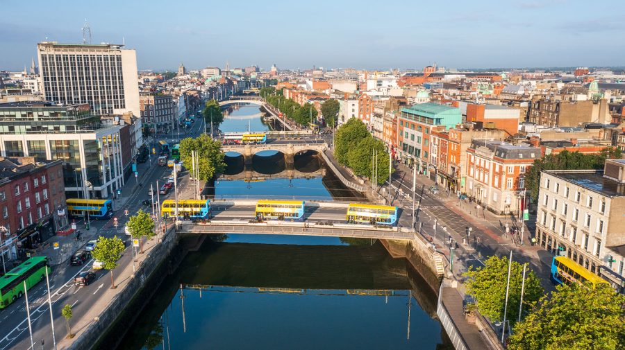 Dublin, cea mai populară destinație din Europa pentru petreceri de burlăcițe și burlaci