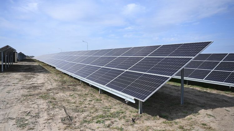 (FOTO) În Republica Moldova a avut loc inaugurarea parcului fotovoltaic al celui mai mare investitor românesc