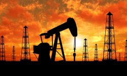 Arabia Saudită va crește prețul petrolului pentru Europa și îl va scădea pentru Asia, în iunie