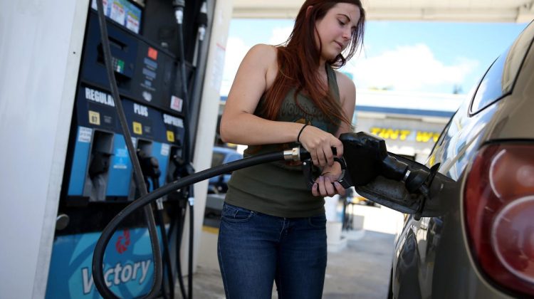 Carburanții se ieftinesc! ANRE a stabilit prețurile pentru 24 februarie