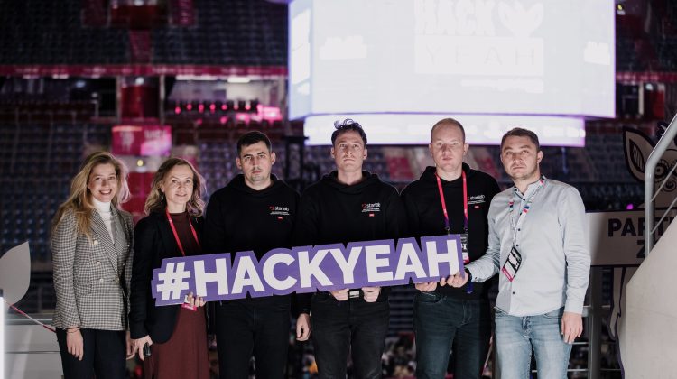 (FOTO) Digital Park și STARLAB au câștigat cel mai mare hackathon din Europa – Hack Yeah 2022 la categoria IoT