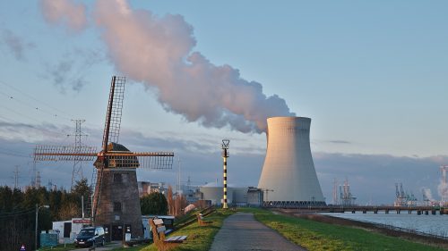 Afacere gigant: Iran şi Rusia au semnat un pact nuclear de miliarde