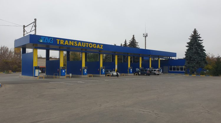 O companie închide două stații de alimentare cu gaz natural comprimat. Una este în Chișinău