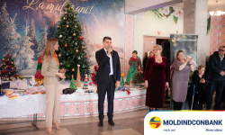 Moldindconbank a oferit cadouri copiilor cu nevoi speciale din Strășeni