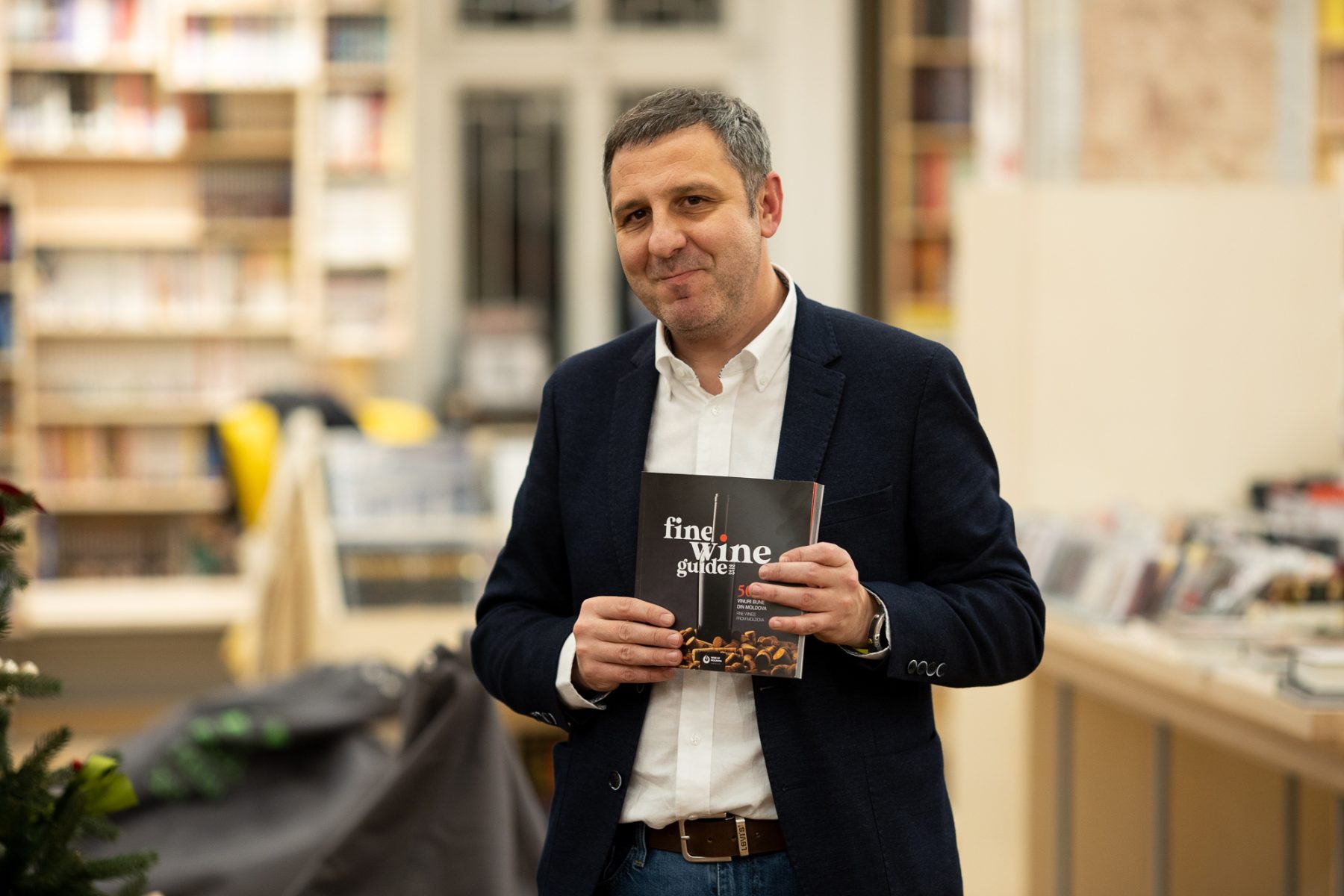 A fost lansat ghidul cu 50 de vinuri bune din Moldova Fine Wine Guide