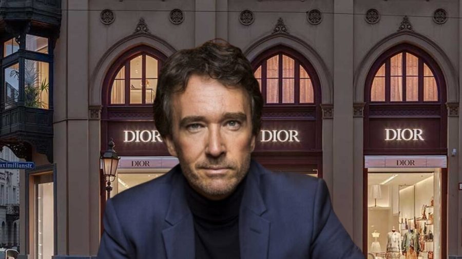 Cel mai în vârstă fiu al lui Bernard Arnault, şeful LVMH, va conduce compania Christian Dior SE