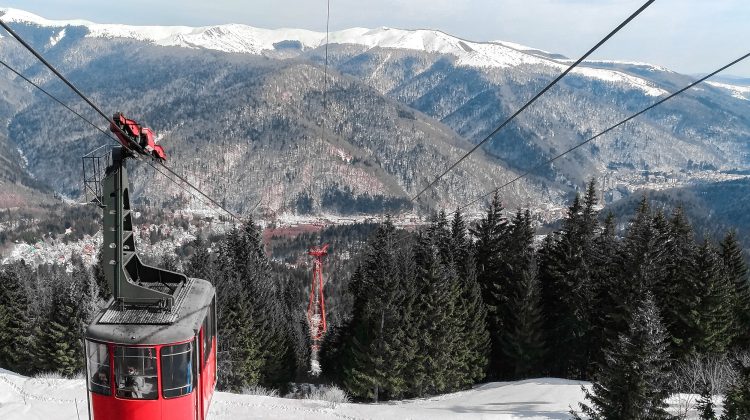 Vești proaste pentru moldoveni! Tarife uriașe la gondola Sinaia. O zi de schi per familie costă minimum 120 de euro