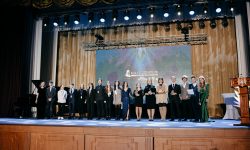 Cei mai buni studenți moldoveni din România, premiați la Gala Studenților