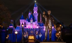 2023 ar putea fi cel mai bun an pentru a merge la Disneyland. Parcul de distracții pregătește multe surprize