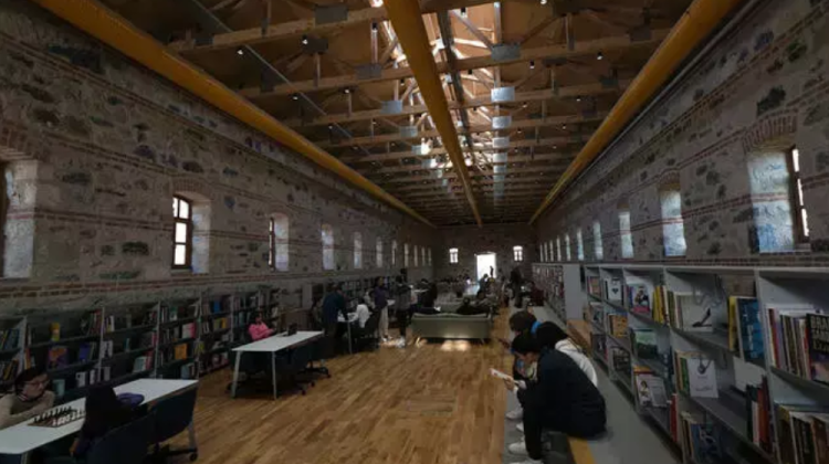(FOTO) S-a deschis cea mai mare bibliotecă din Istanbul