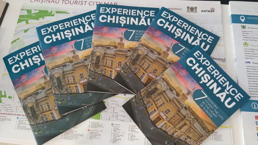 (FOTO) 7 motive să vizitezi orașul Chișinău! Primăria în colaborare cu ANTRIM a lansat o broșură turistică