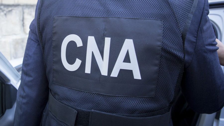 Mascații de la CNA au luat pe sus mai multe sedii ale AIPA. Acuzații de acordare ilegală a subvențiilor