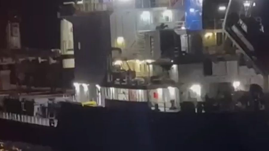 VIDEO O navă ucraineană plină cu mazăre a eșuat în Bosfor