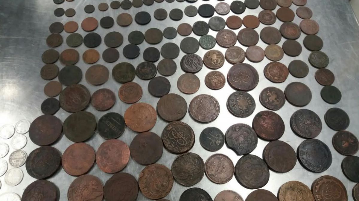 Monedele vechi, la mare căutare. Acestea ajung să coste mii de ...