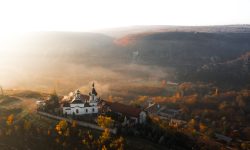 „Orheiul Vechi” are o nouă pagină web. Cum arată site-ul celei mai cunoscute destinații turistice din Moldova