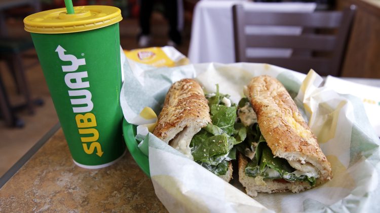 Lanţul american de restaurante fast-food Subway ar putea vinde afacerile