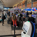 Aeroportul Chișinău „crapă” la orele de vârf! Traficul depășește de 2,4 ori capacitatea proiectată