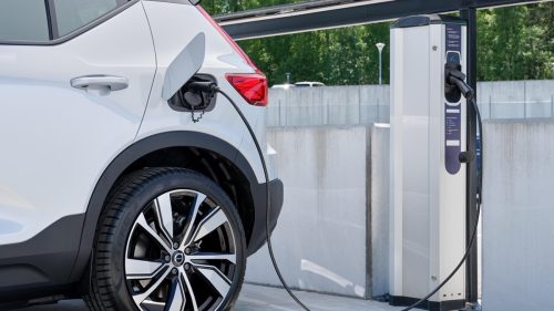 Scumpirea benzinei a reaprins interesul pentru mașinile electrice