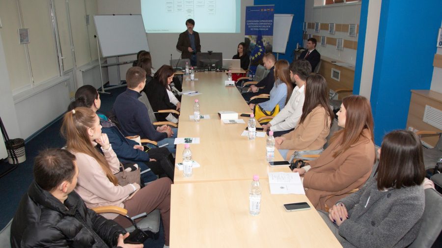 VIDEO „Ziua Carierei la BNM” a reunit zeci de tineri dornici să activeze în sectorul bancar al Republicii Moldova