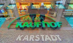 Ultimul lanţ major de maga­zine universale al Germaniei va închide 52 de locații