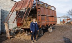 Un antreprenor din raionul Rîșcani transformă deșeurile agricole în materie-primă pentru brichete