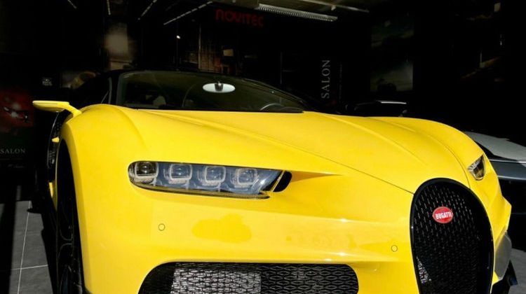 FOTO Lux pe patru roți în Moldova! Ferrari, Lamborghini scoase la vânzare. Vedeta un Bugatti de 3,6 milioane de euro