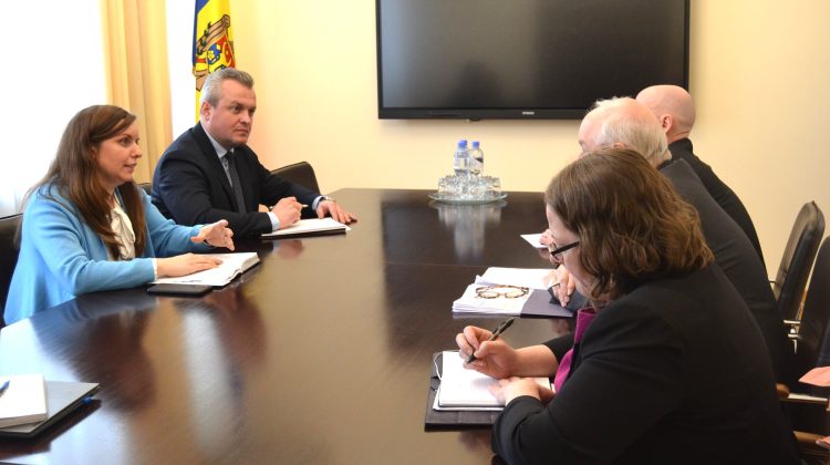 Ministra Finanțelor a discutat cu ambasadorul SUA în Republica Moldova despre cooperarea moldo-americană