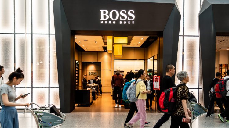 Brandul de lux Hugo Boss vine mai aproape de moldoveni