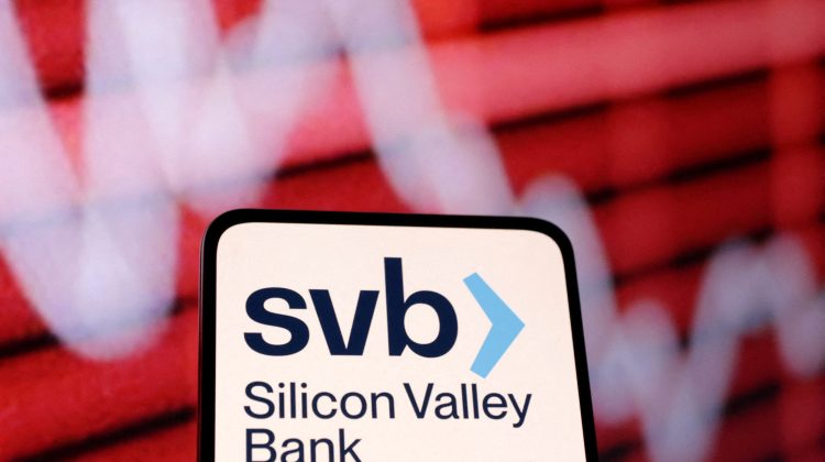 Salariul total al şefului Silicon Valley Bank a fost în 2021 de 10 milioane de dolari