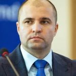 Percheziții la compania aeriană fondată de familia unui fost ministru al Justiției