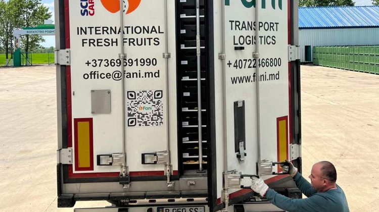 Un producător de mere din Republica Moldova a spart gheața! A livrat primul camion de mere într-o țară scandinavă