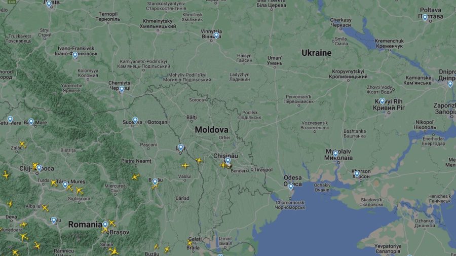 FOTO Ambuteiaje de avioane deasupra cerului Republicii Moldova