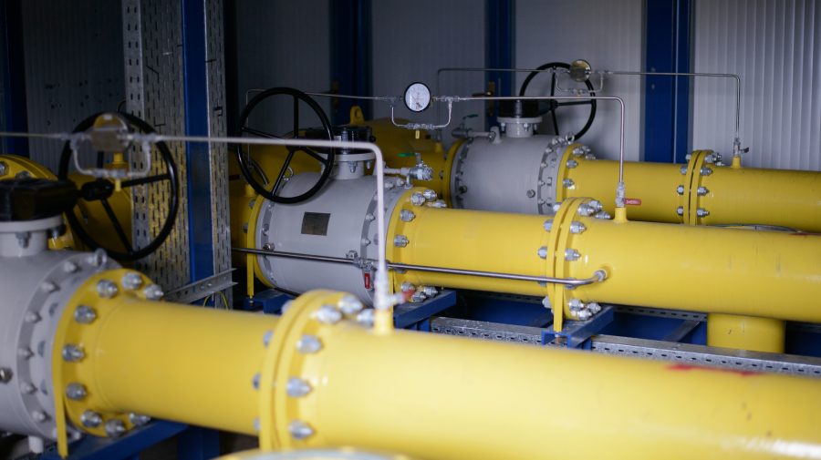 Reprezentanții Gazprom fumează nervos! Se gândesc cui să vândă gazul scump – 780 USD în luna decembrie