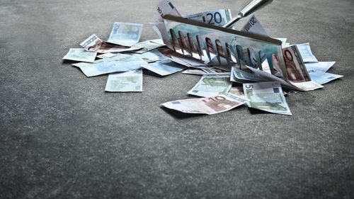 Banii statului s-au topit! Cheltuieli mai mari decât veniturile: minus 4,9 miliarde lei în finanțele publice