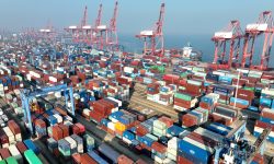 Exporturile Chinei s-au prăbuşit în luna iulie, înregistrând o scădere de 14,5% faţă de anul trecut