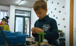 Copiii din Orhei, Hânceşti şi Criuleni fac lecţii de IT şi robotică, datorită sprijinului financiar al Uniunii Europene