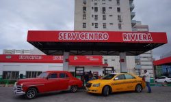 Benzina este mai ieftină decât apa în Cuba, pentru cei care au dolari
