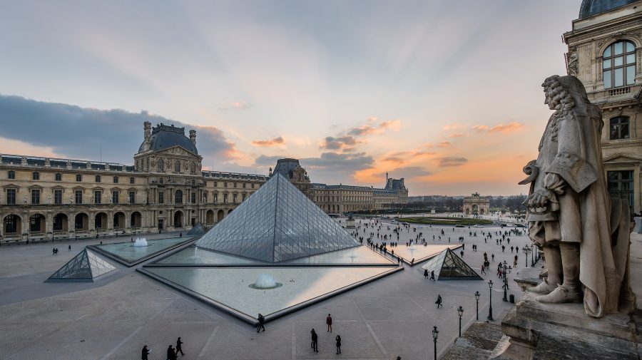 Muzeul Luvru va crește prețul biletului cu 29% anul viitor, când Parisul găzduiește Jocurile Olimpice