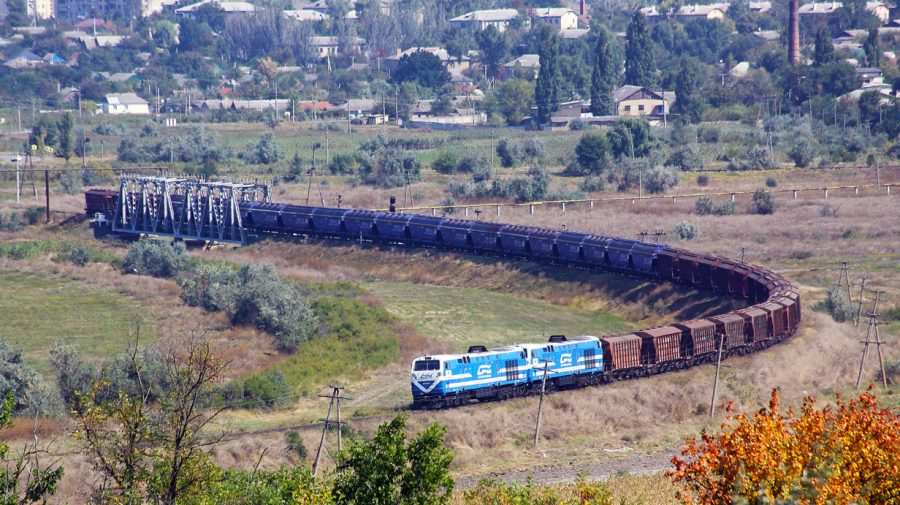 Trenuri care merg cu viteza melcului în Republica Moldova. Unde și de ce se întâmplă asta