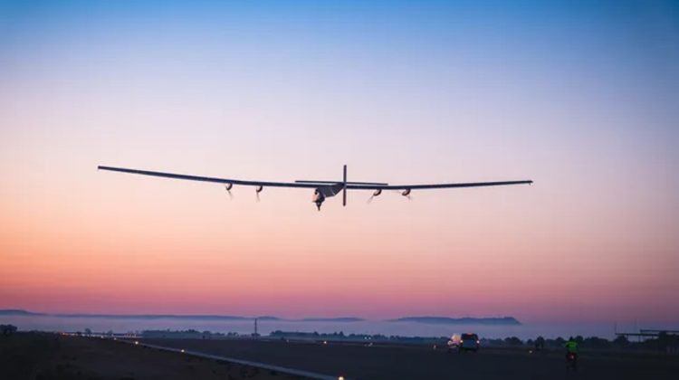 Aeroportul Internațional Stennis devine hub pentru revoluționara aeronavă Solar Impulse 2 de la Skydweller Aero