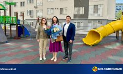 Câștigătoarea promoției „Realizează-ți visul cu Visa și Moldindconbank” și-a primit cheile de la noua locuință