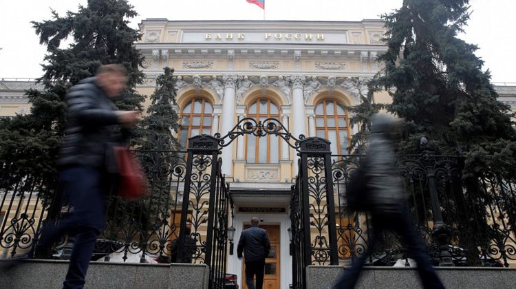 Băncile rusești au blocate mai mult de jumătate din conturile, în dolari și euro, din întreaga lume