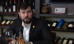 VIDEO „Un vin bun cu Mihai Druță”: Pinot Grigio de la Domeniile Davidescu