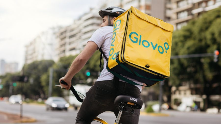 Glovo te ajută să înfrunți canicula – comandă rapid din confortul casei